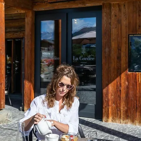 Готель La Cordee Des Alpes Sup 4*