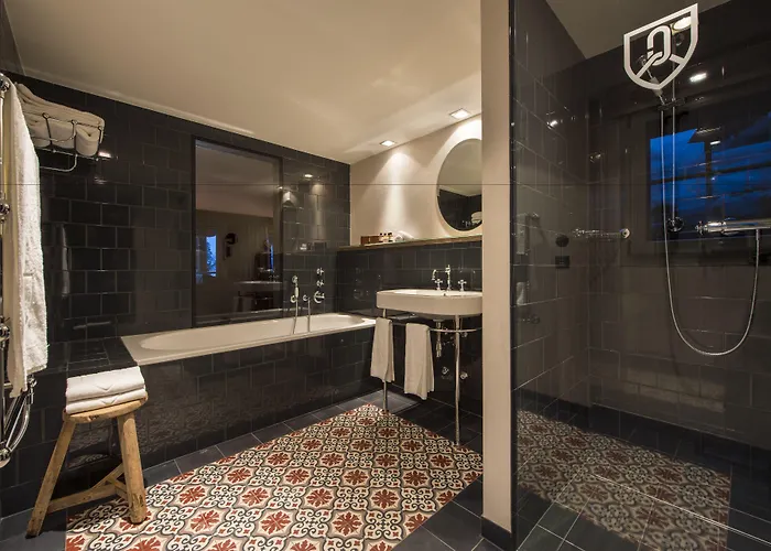 Готель La Cordee Des Alpes Sup 4*