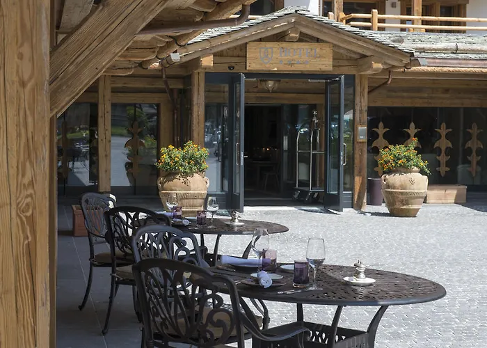 Hotel La Cordee Des Alpes Sup 4*